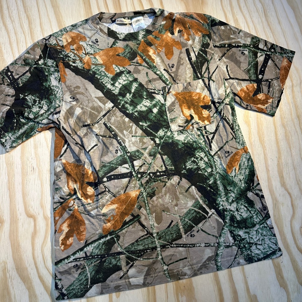 Outfitters Ridge Mens Medium Camo Fusion 3-D Pocket T-Shirt Green Brown Cotton